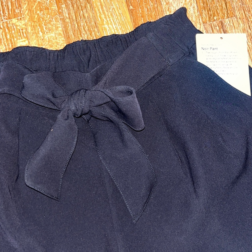 lululemon athletica Noir Pant - Black - Picture 5 of 7